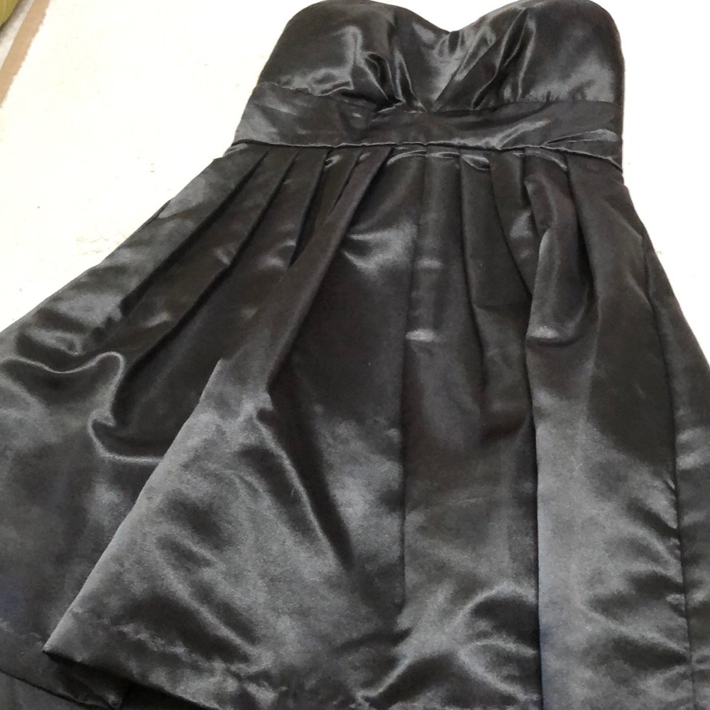 “ Little Black Dress “